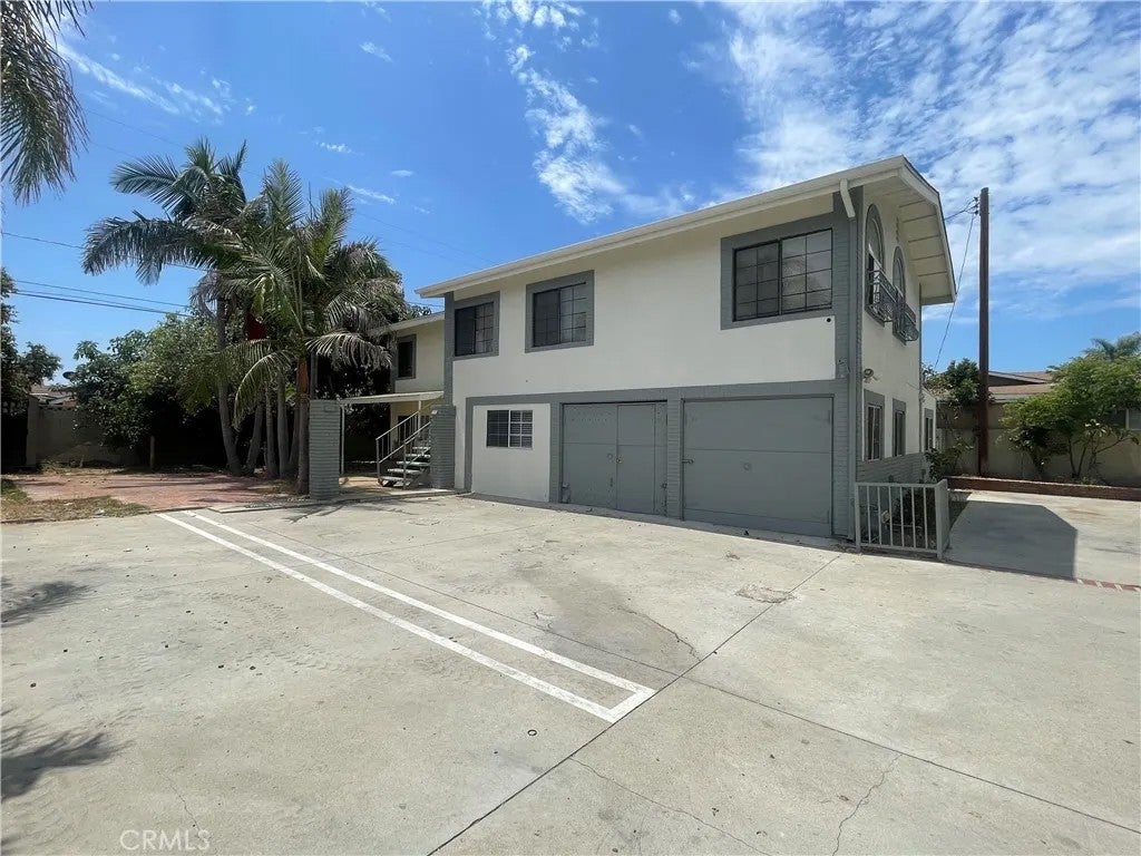 12262 Orangewood — photo