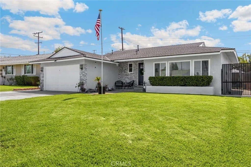 14510 Neargrove Road — photo