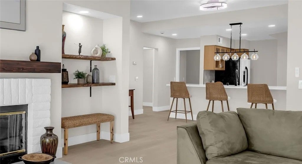 280 Vista Royale Circle West — photo