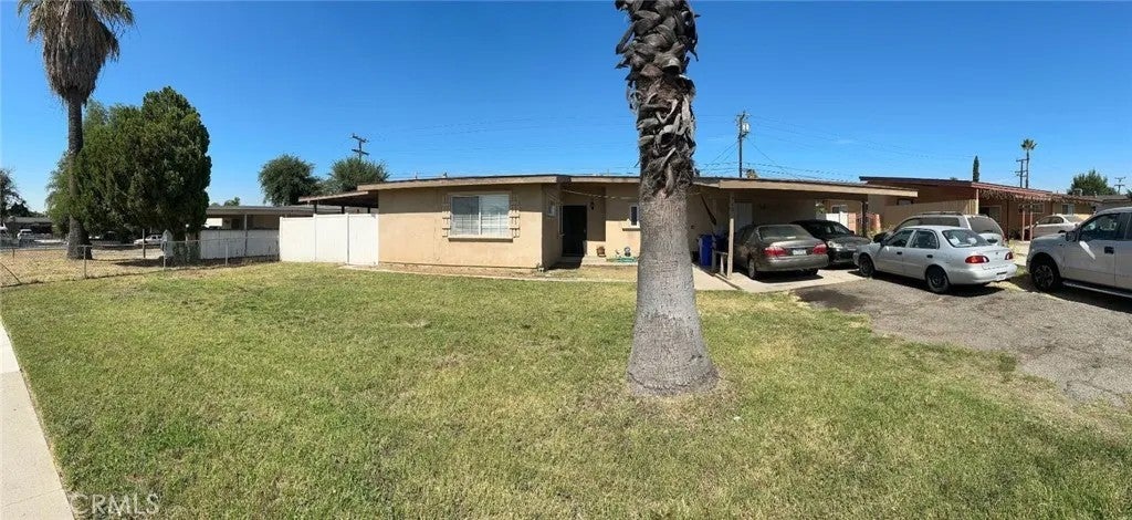 740 S Riverside — photo
