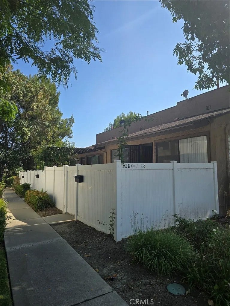 2288 Loma Alta Drive 6 — photo