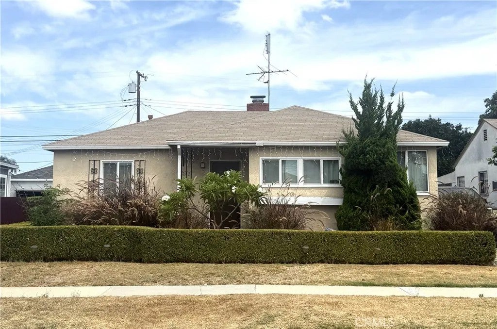 11223 Buell Street — photo