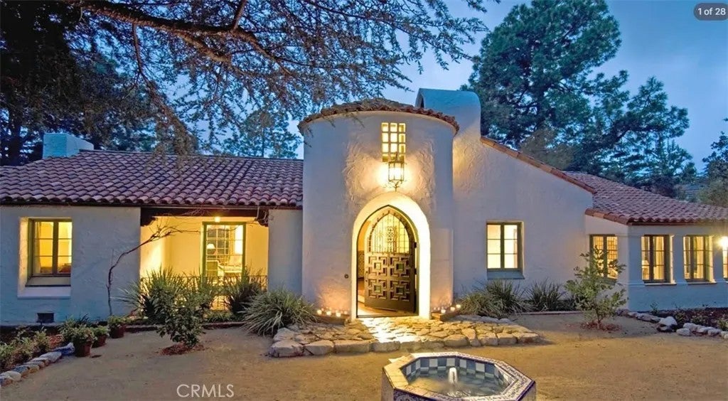 5237 Alta Canyada — photo
