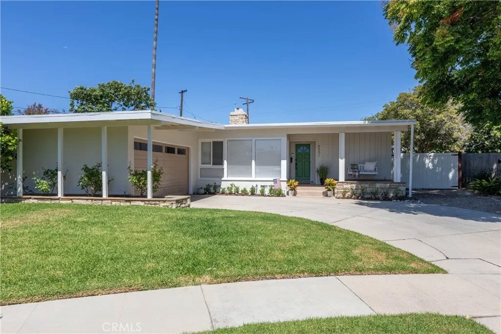 6551 E. Bacarro — photo