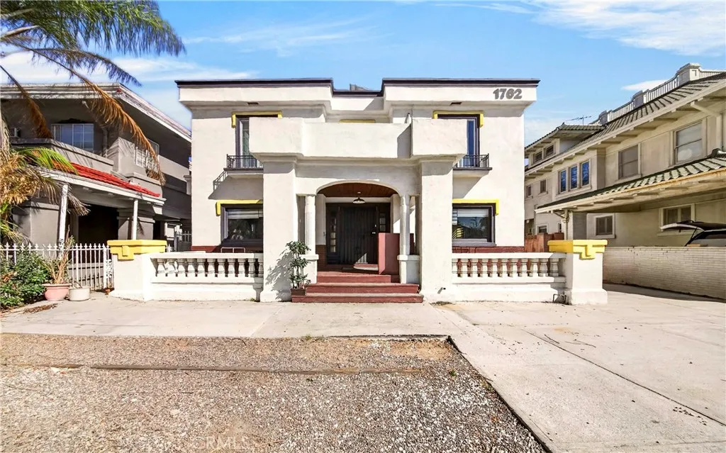 1762 Crenshaw — photo