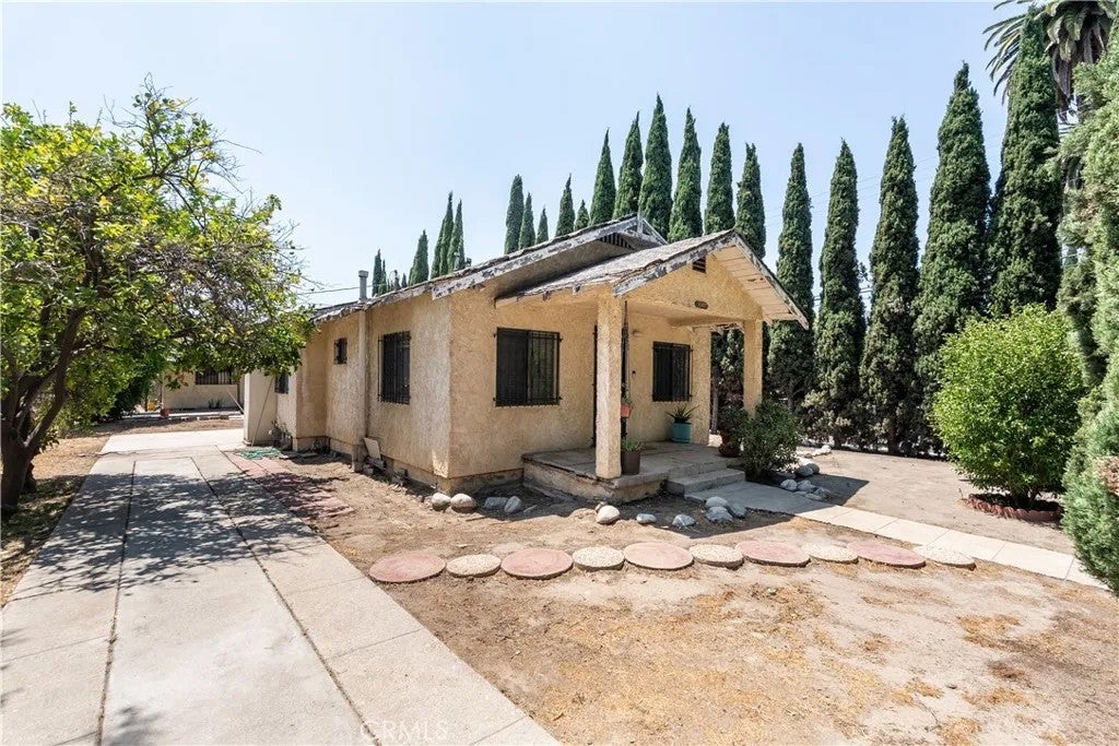 4102 Sequoia Street — photo