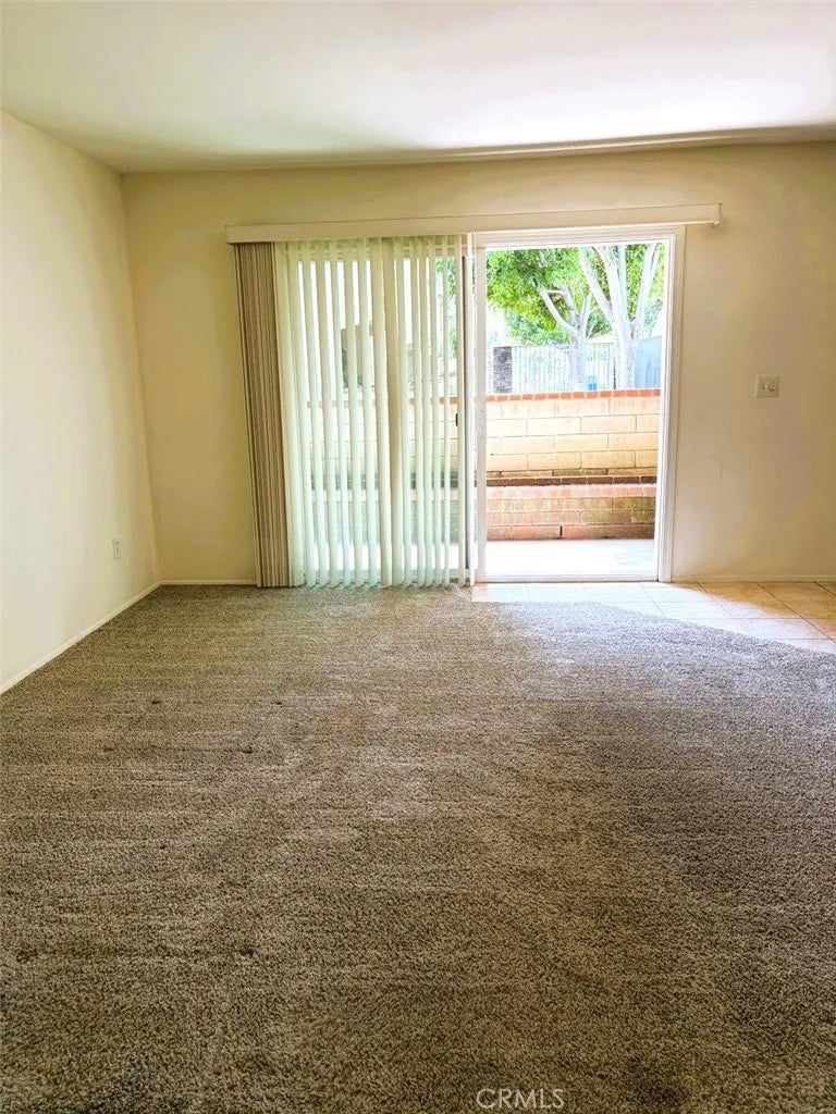 700 W La Veta — photo