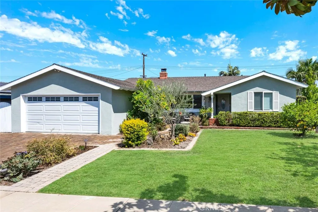 2543 E Coolidge, Orange, CA 92867 — photo 2