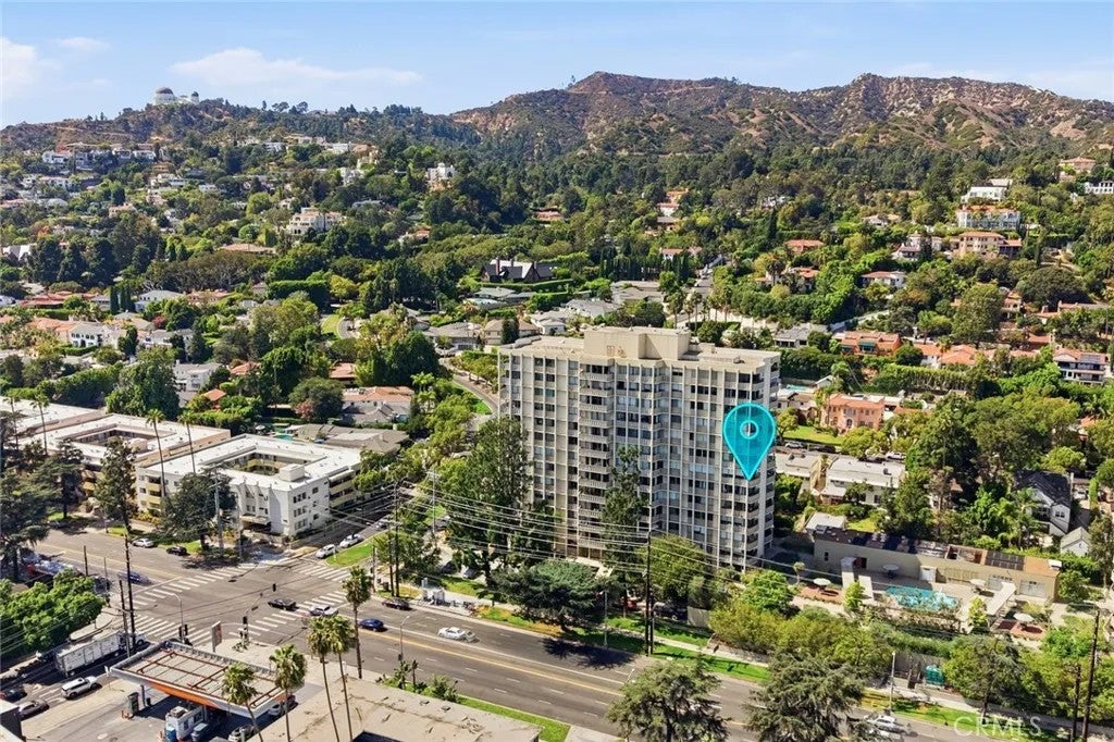 4455 Los Feliz Boulevard 601 — photo