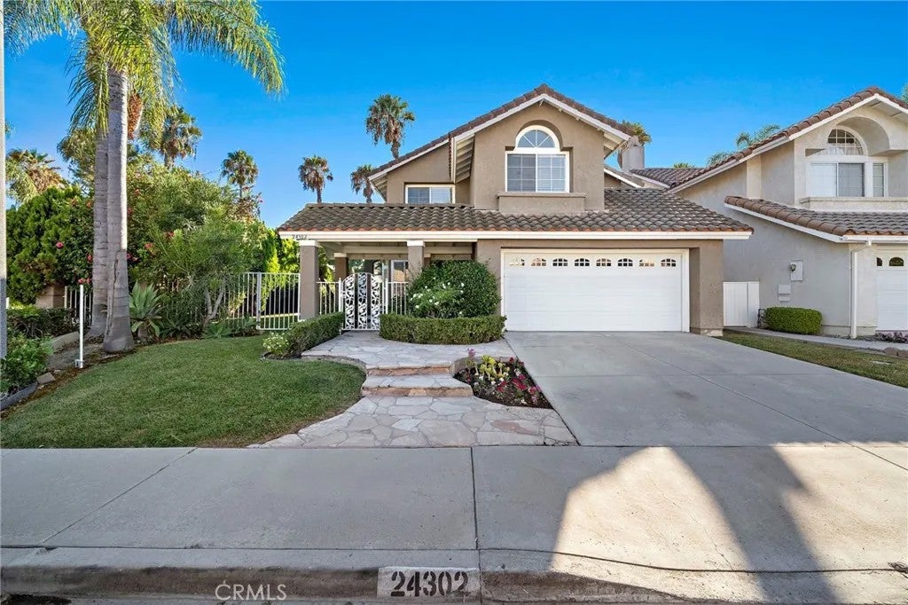 24302 Andrea St — photo