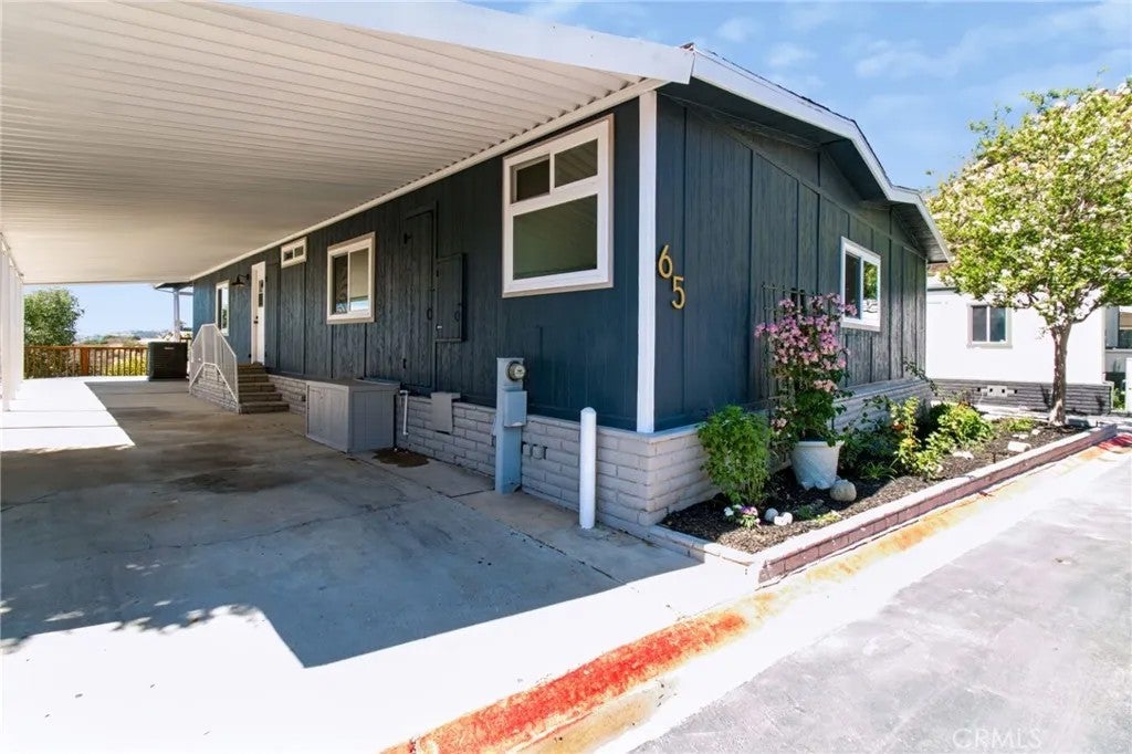 24303 Woolsey Canyon 65 — photo