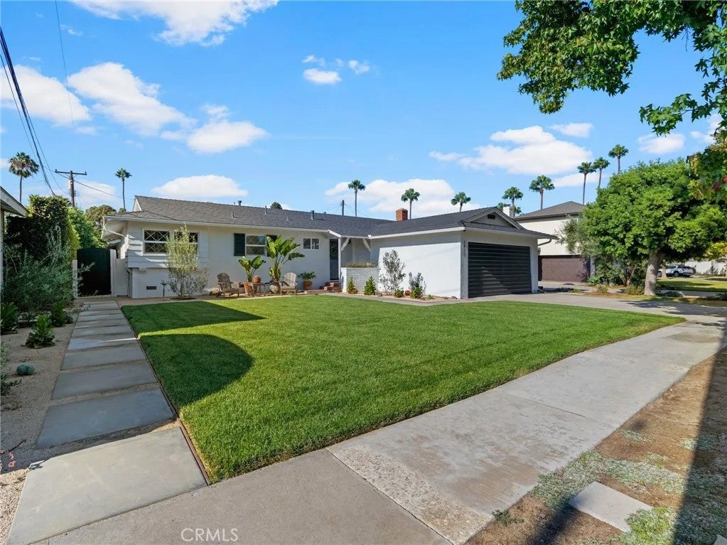 1430 Shamrock — photo