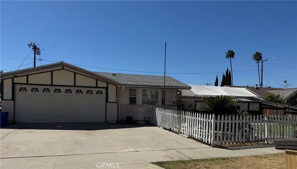 11571 Palmwood Dr. — photo