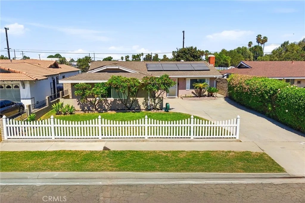 345 Pamela Kay Lane — photo
