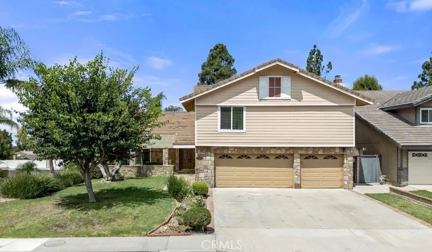7147 E Columbus Dr — photo