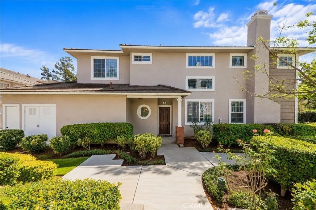 6385 Woodrow Court — photo