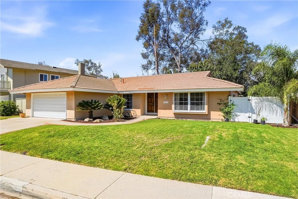 25711 Chrisanta Drive — photo