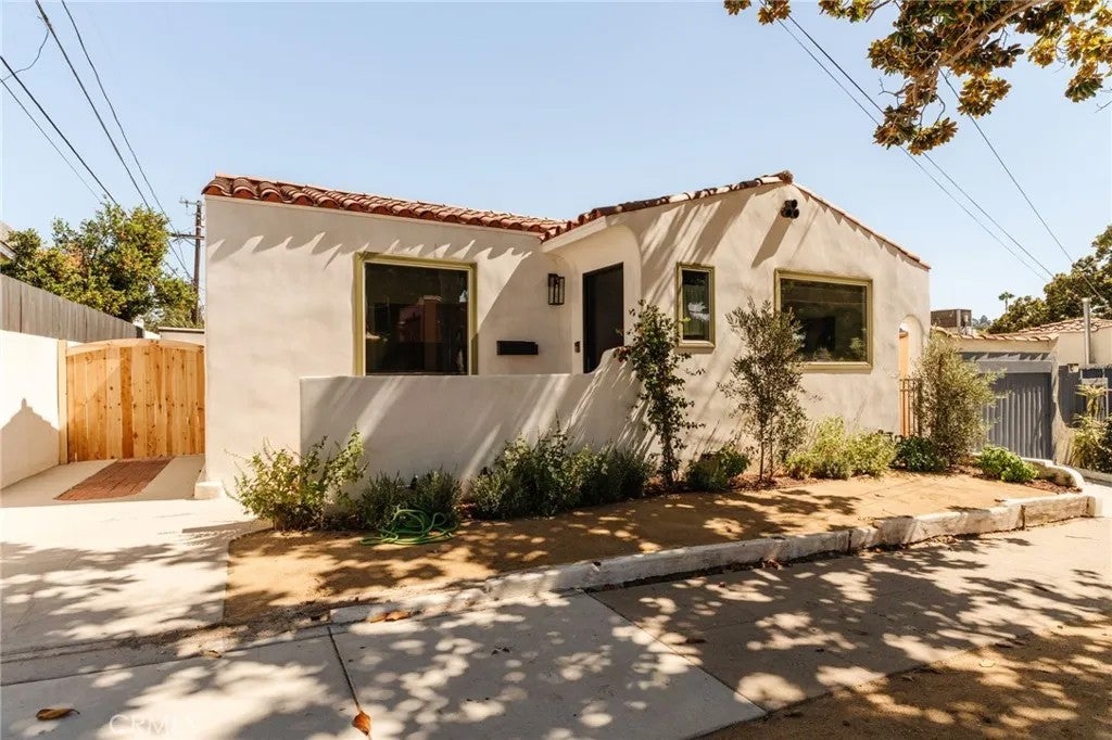 3110 Gracia Street — photo