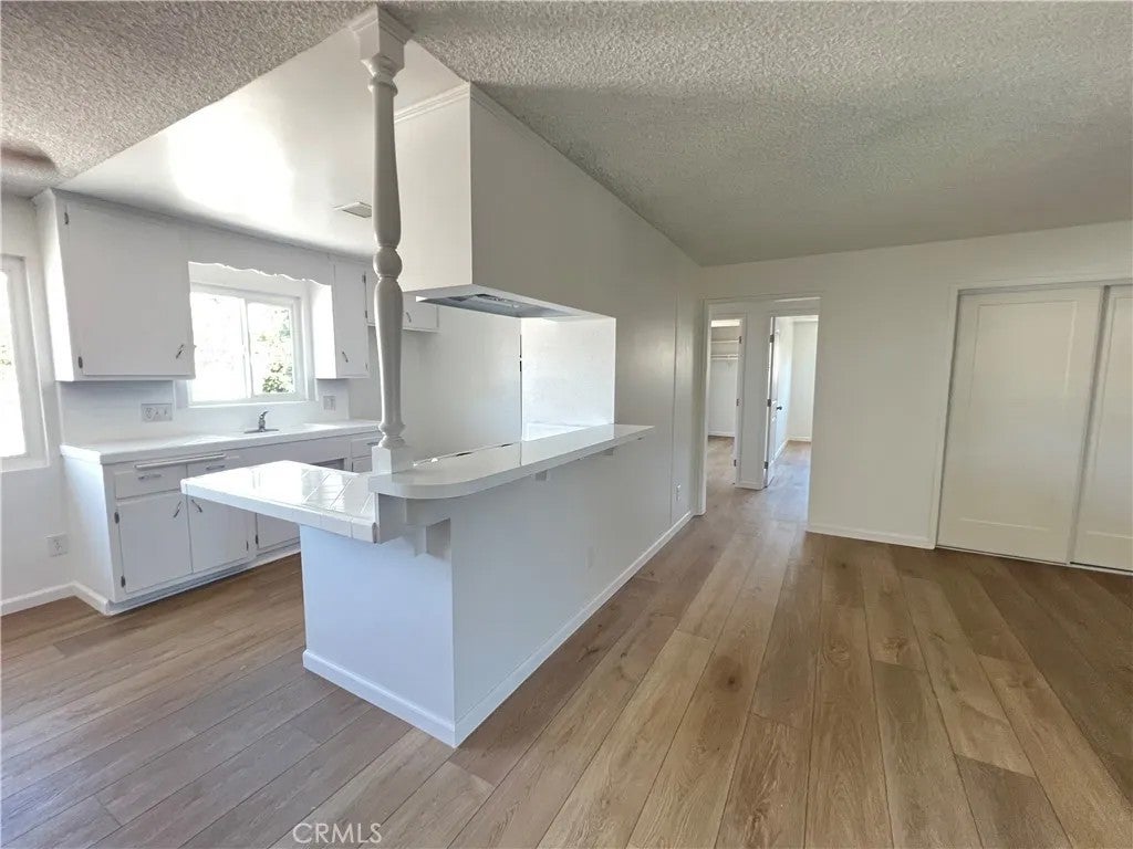 13829 Christine Drive G — photo