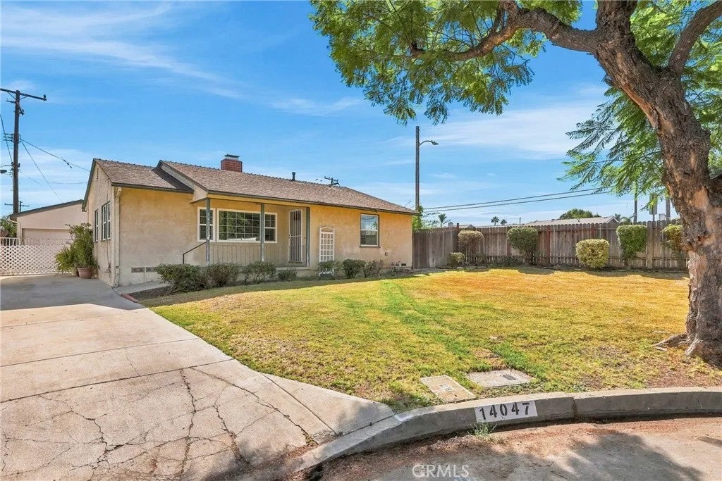 14047 Allerton — photo