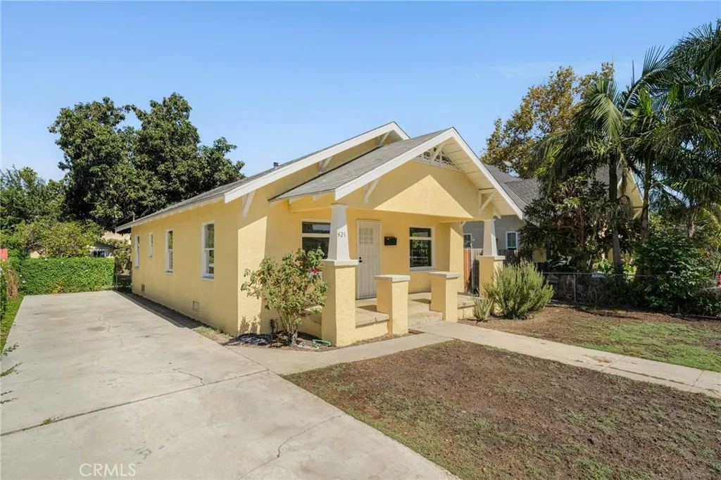 421 E Adele Street — photo