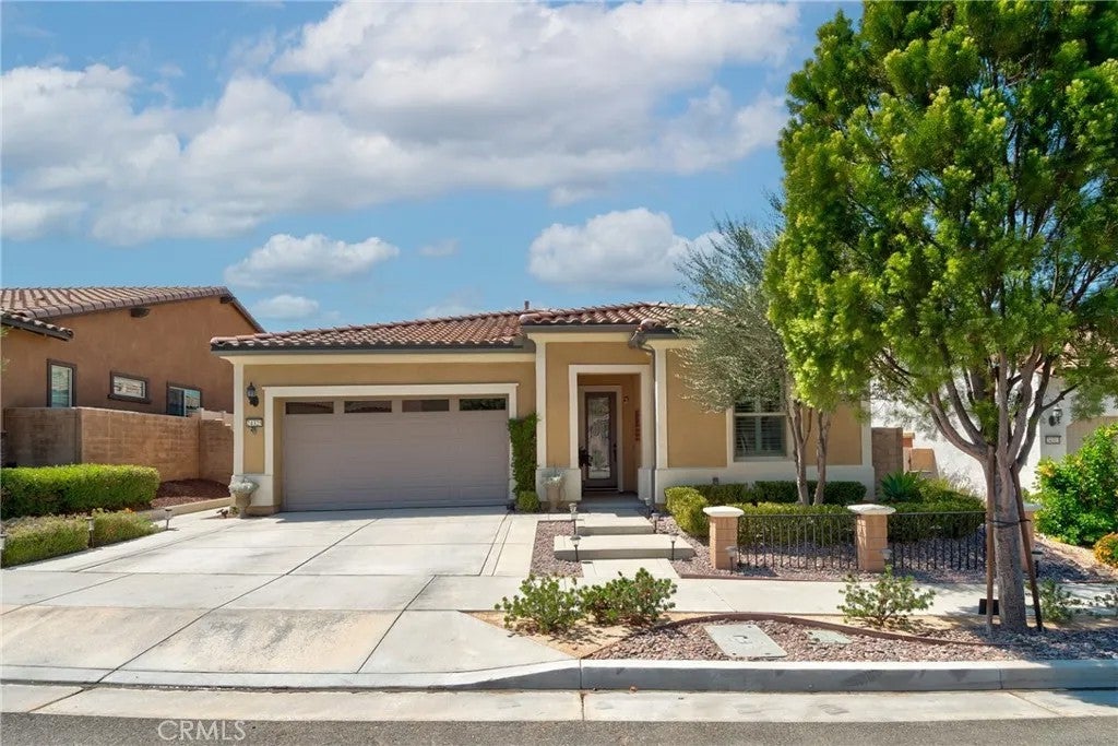 24325 Overlook — photo