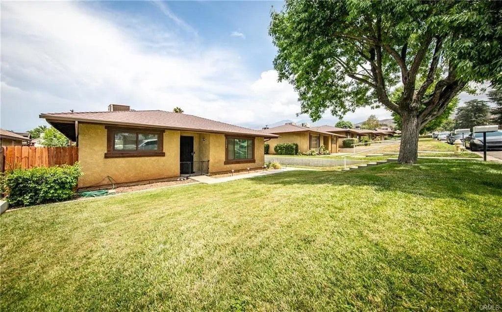 35342 Yucaipa — photo