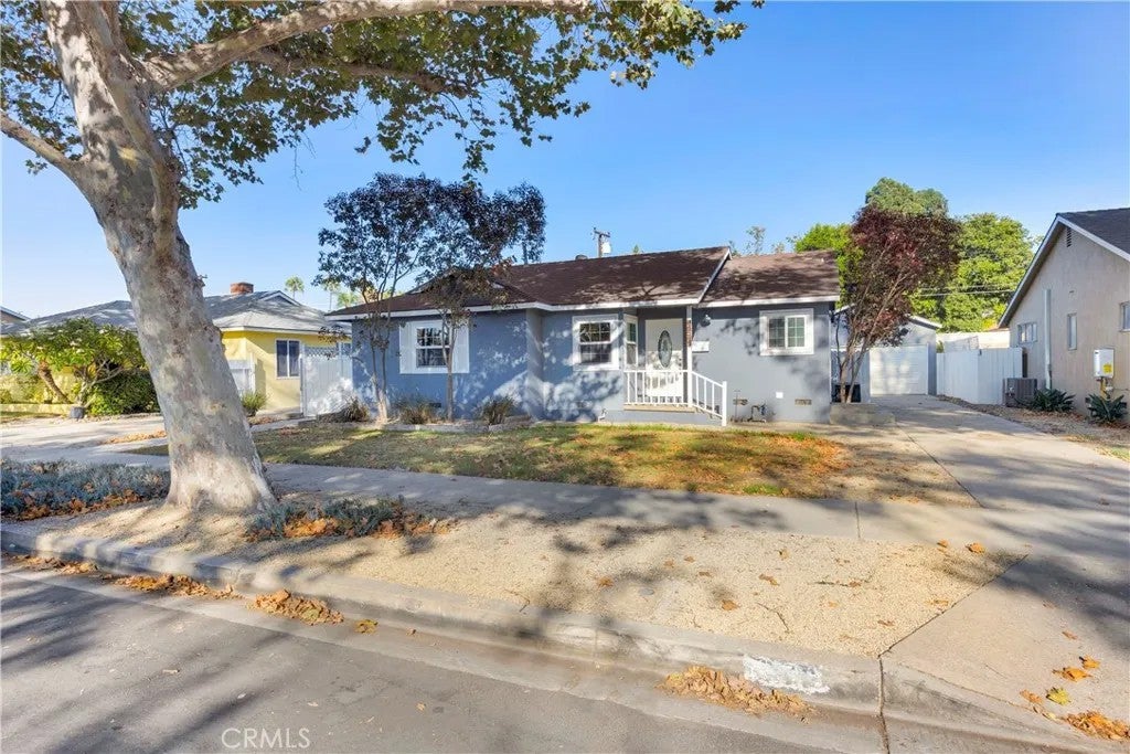 353 S Crest — photo