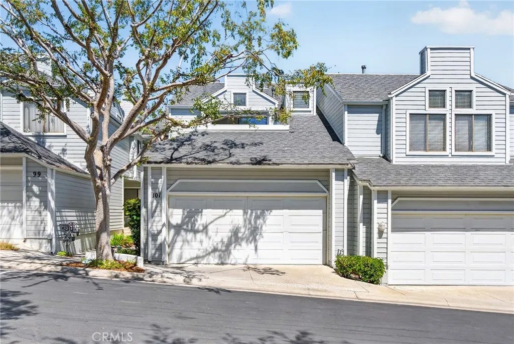 1150 W Capitol Drive 101 — photo