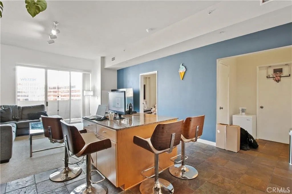 388 E Ocean Boulevard 1412 — photo
