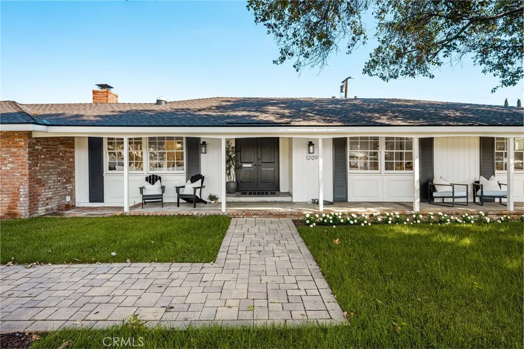 1209 E Walnut, Orange, CA 92867 — photo 3