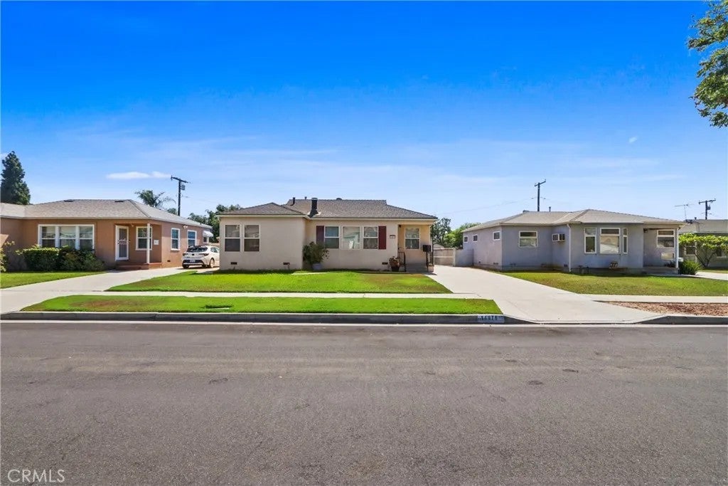 14876 Dalman Street — photo
