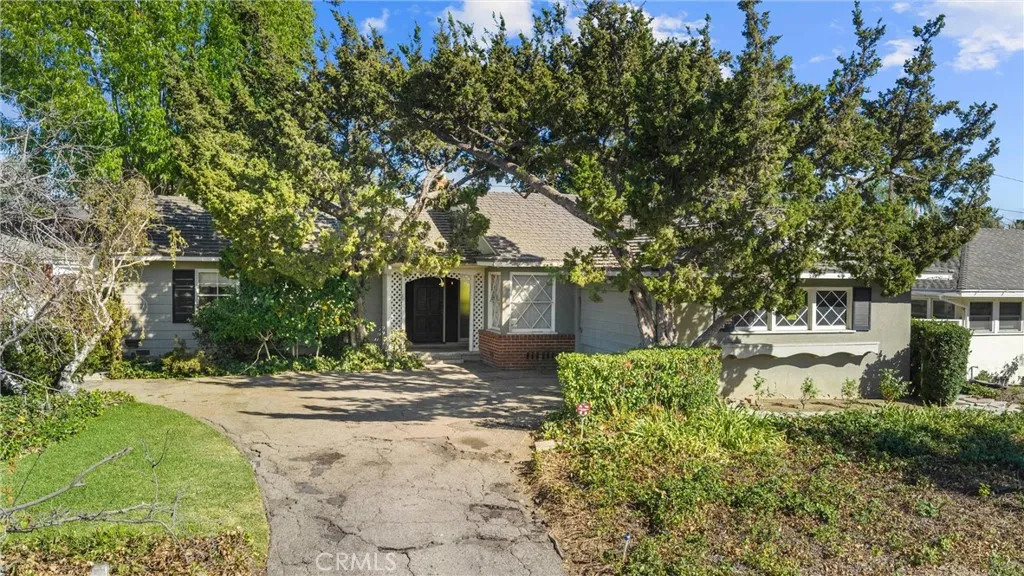 1056 Cerritos — photo