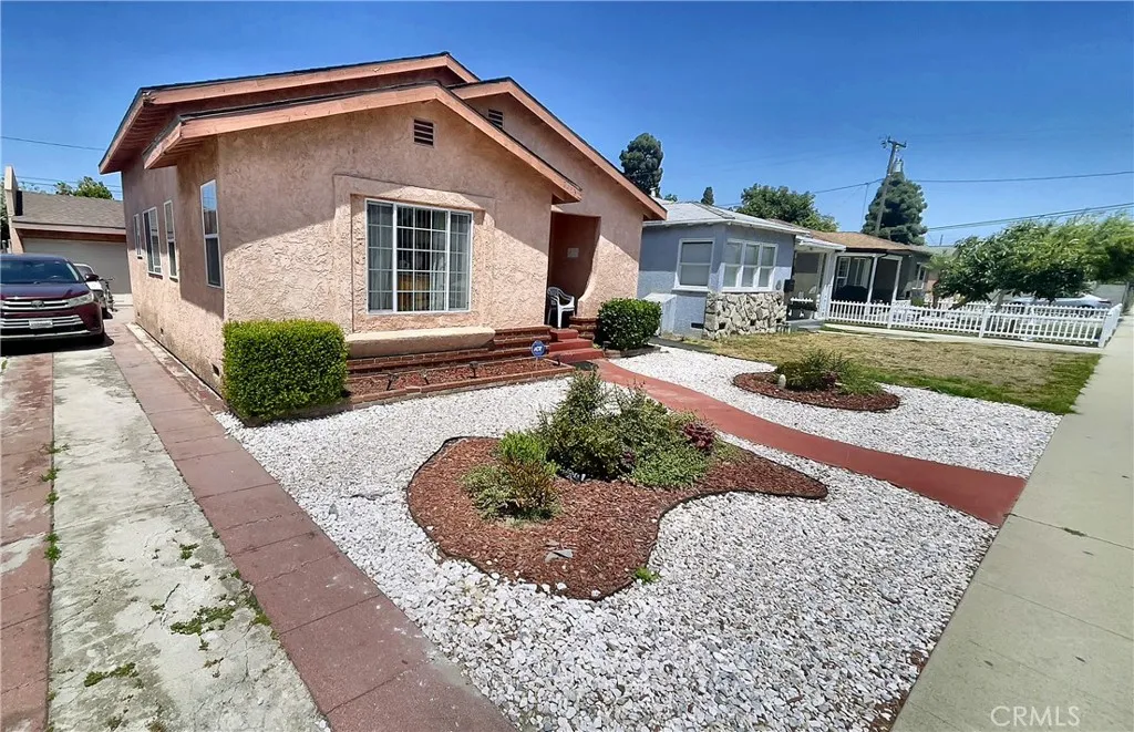 2453 Easy, Long Beach, CA 90810 — photo 2