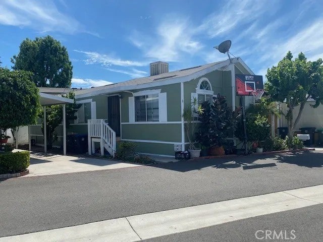 138 E Balboa — photo