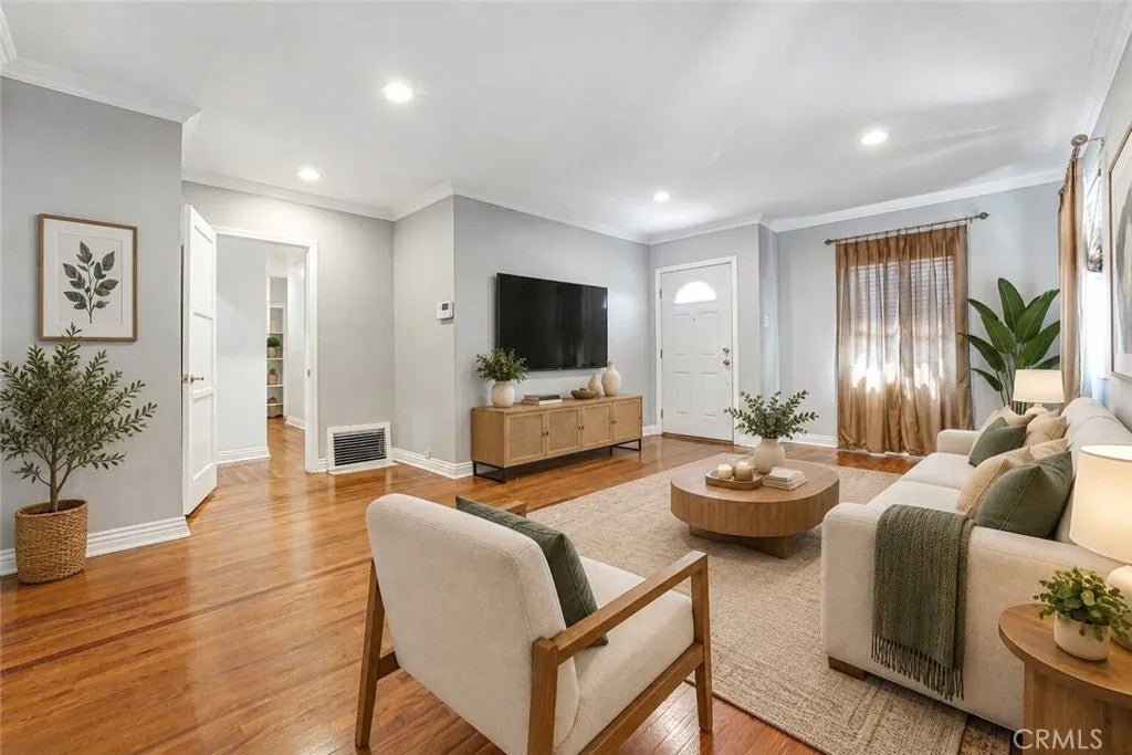 727 W 137th Place — photo