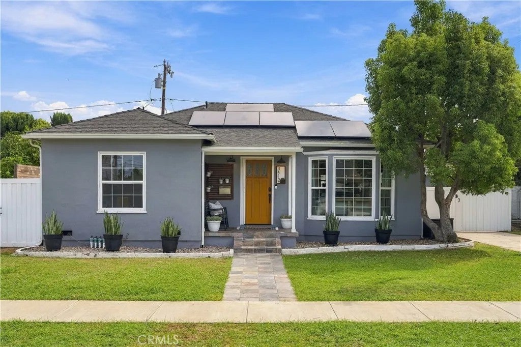 3412 N Greenbrier — photo