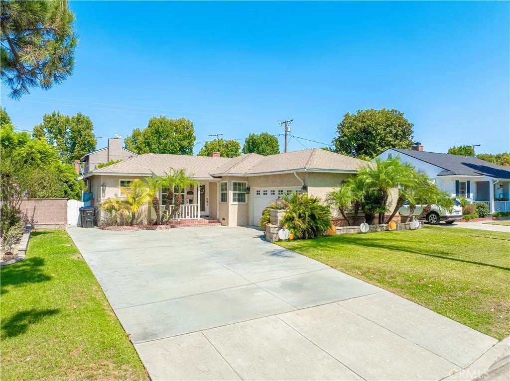 15223 Carnell — photo