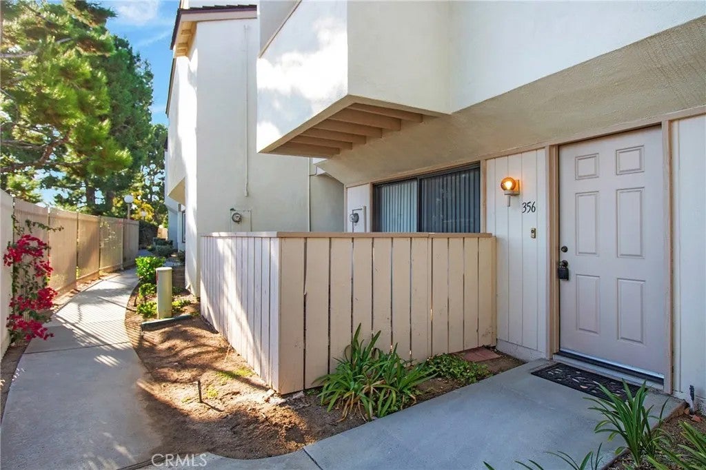 356 Mountain Court — photo