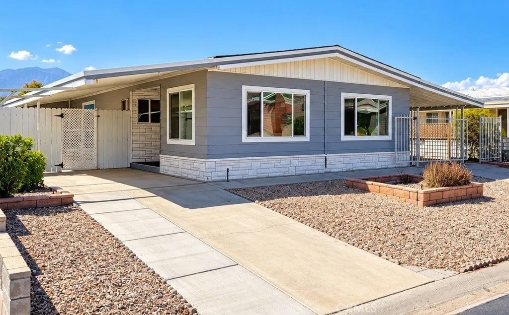 39405 Moronga Canyon — photo