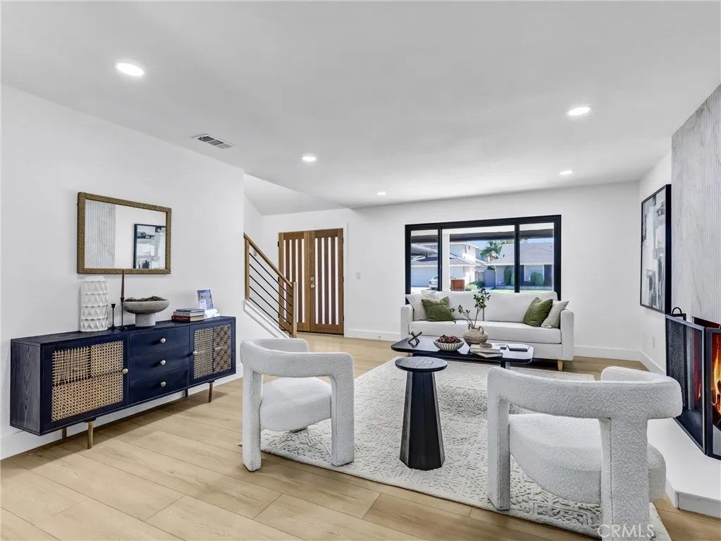 10091 Edye Drive — photo