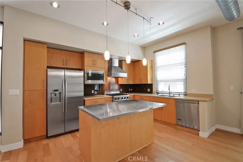 133 The Promenade North 325 — photo