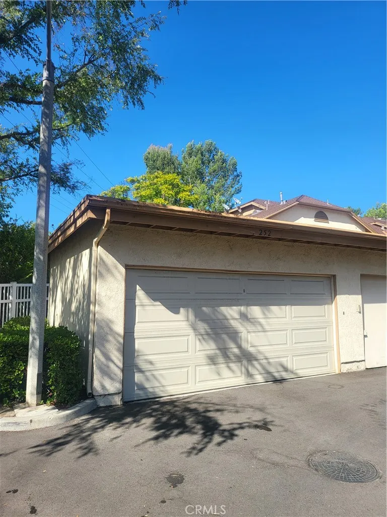 2350 Sutter, Fullerton, CA 92833 — photo 2