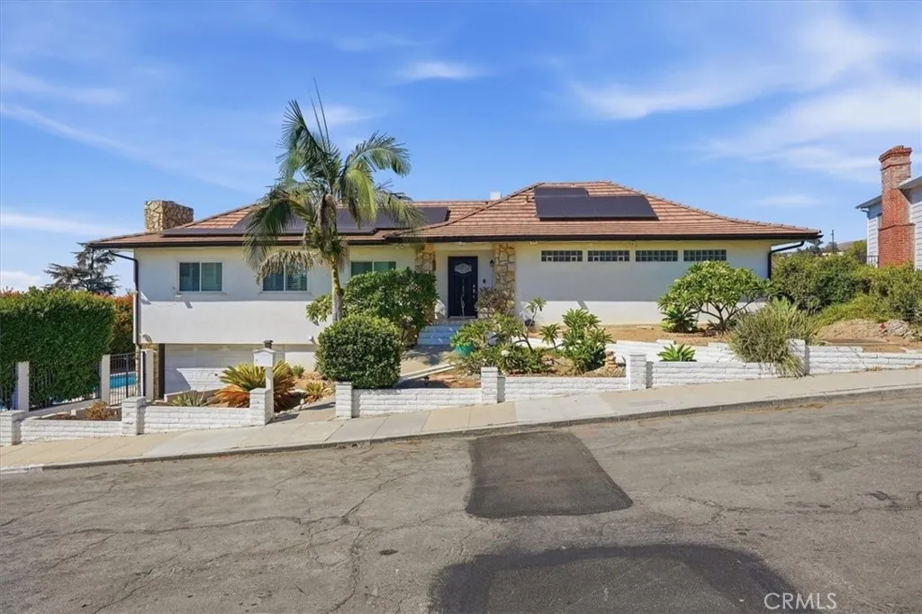13971 Summit Drive — photo