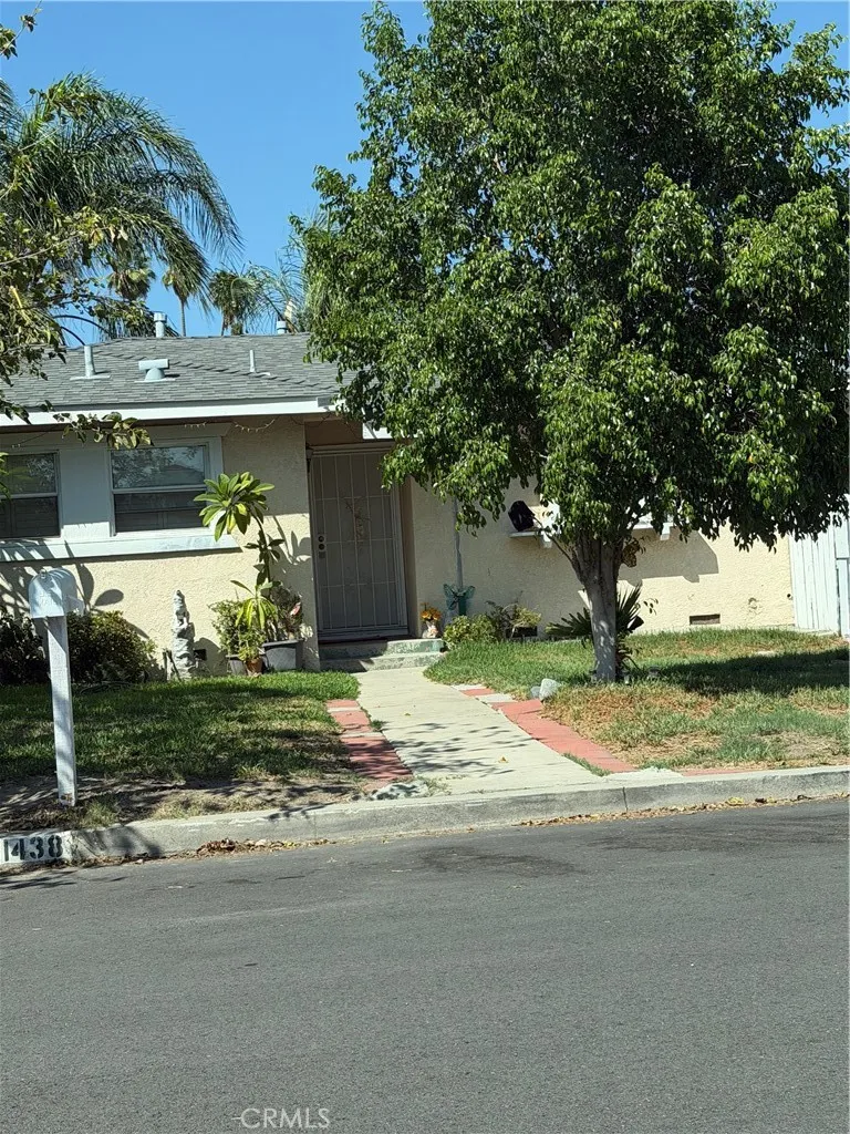 1438 Oakhurst — photo