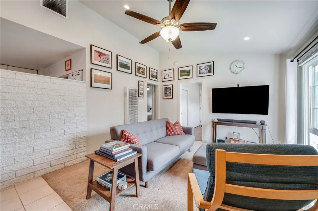 409 E Pleasant, Long Beach, CA 90805 — photo 3