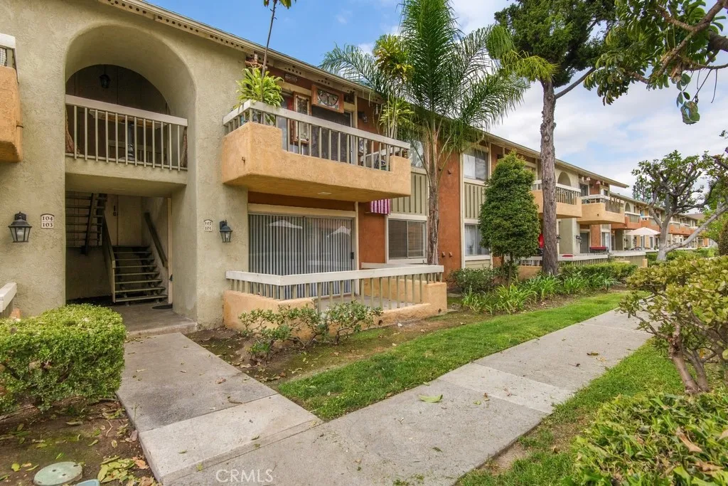 16040 Leffingwell Road Unit 101 — photo