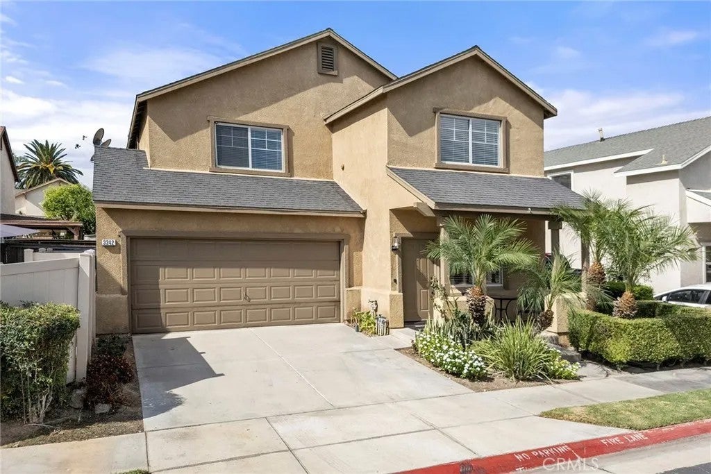 3242 Kirklee — photo