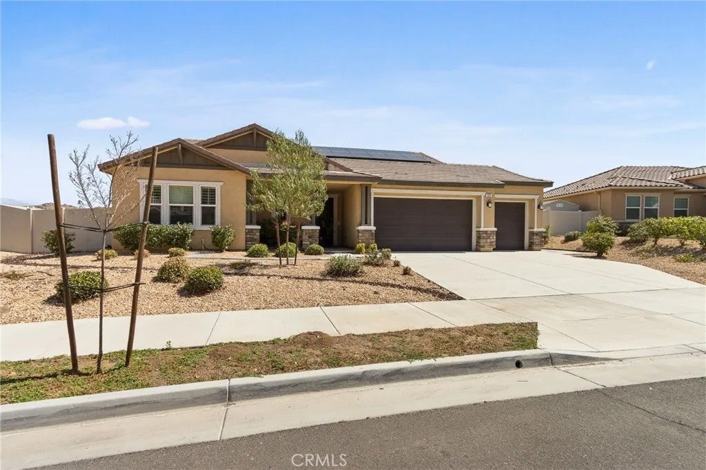 553 Chalakat Court — photo