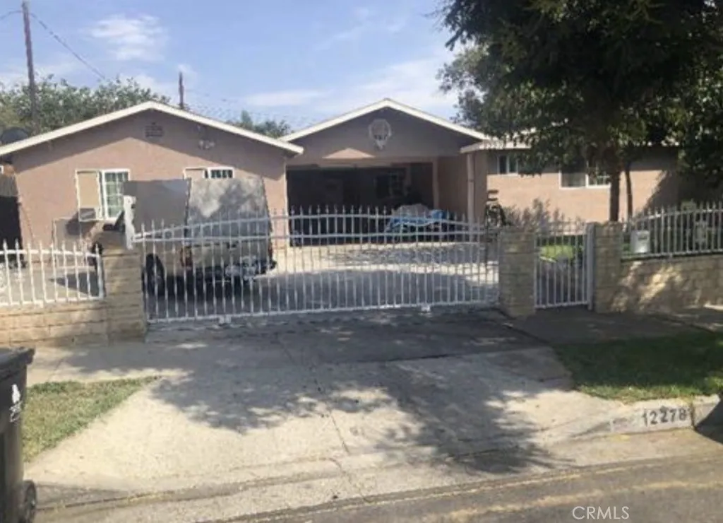 12278 Pierce — photo
